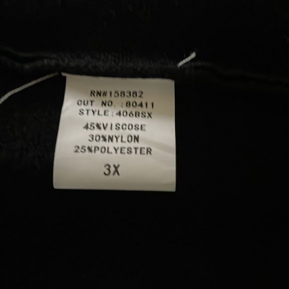 Luna Black Sweater Skirt Rhinestone Floral Design - Picture 6 of 6